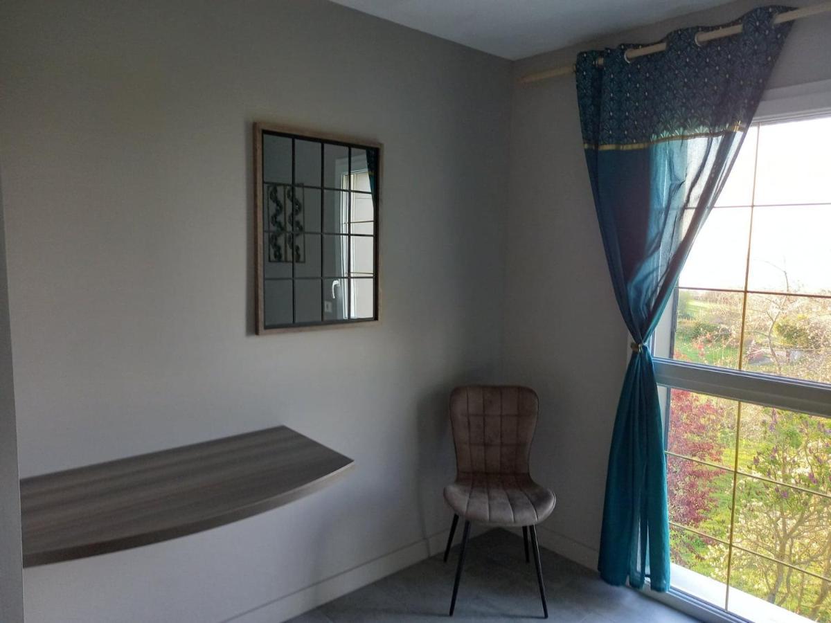 Les Lys Bed & Breakfast Cricquebœuf Екстериор снимка